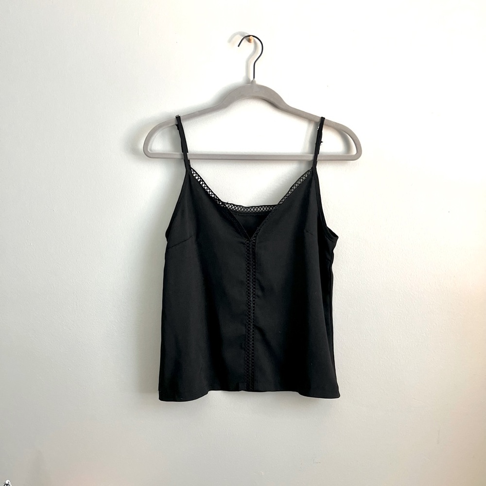 Black geometric tank